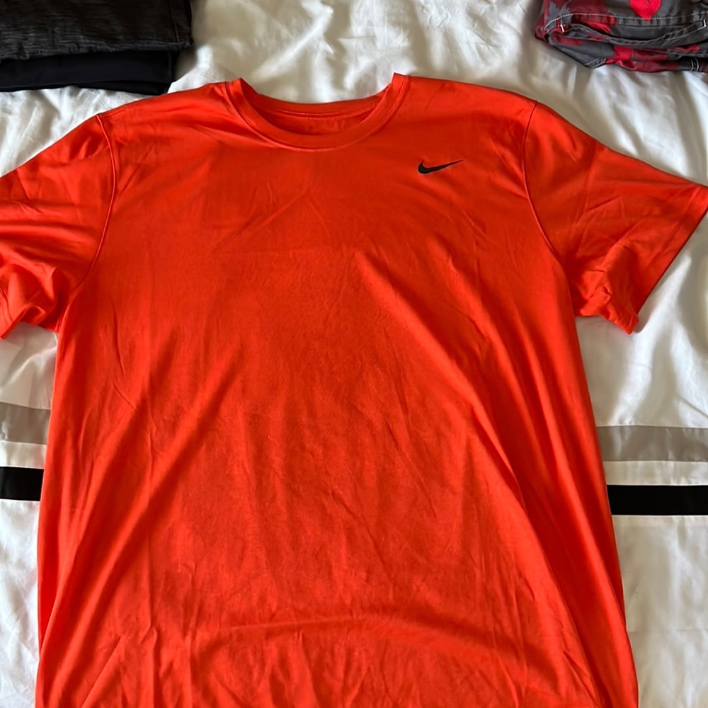 Nike Mens Dri-Fit Tee